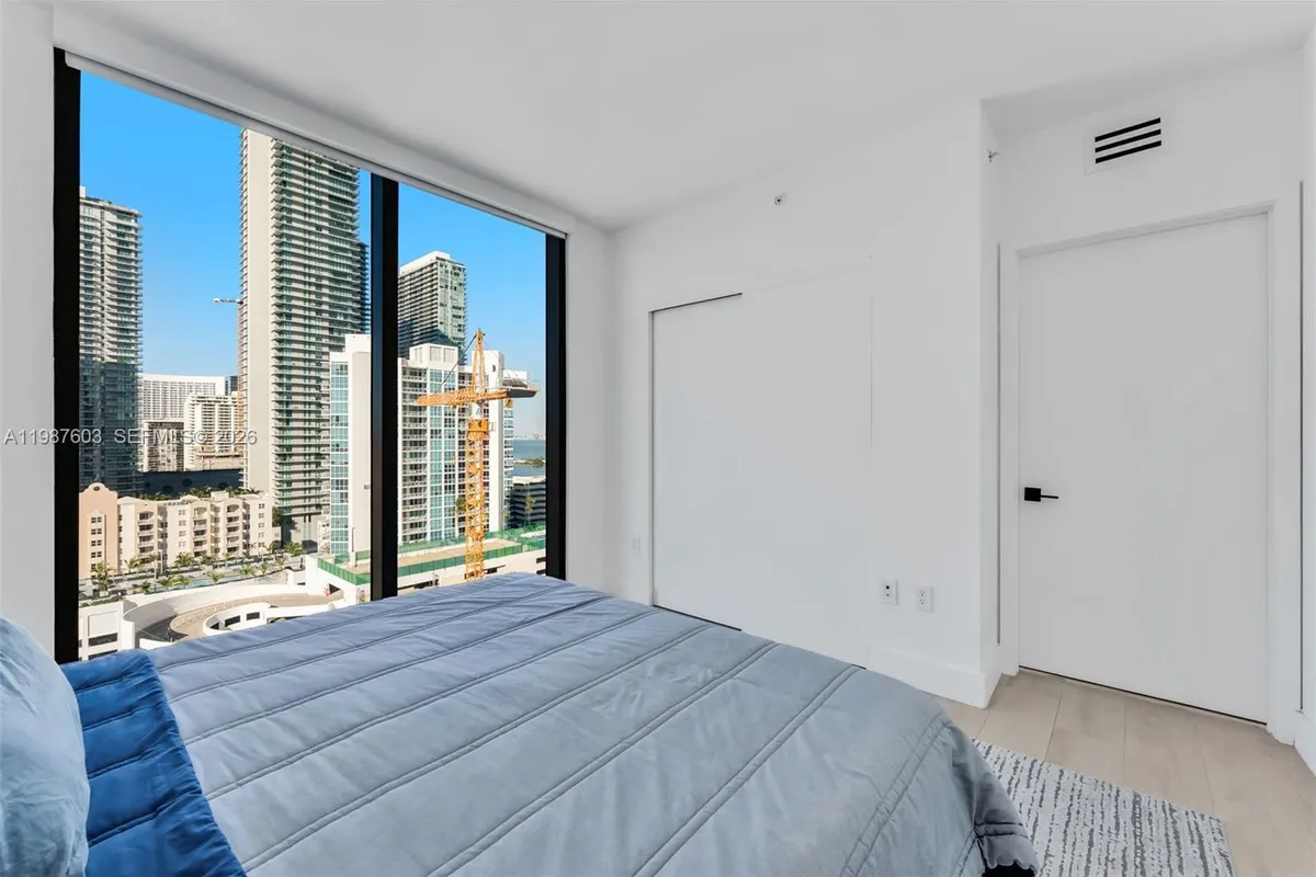 460 NE 28th St # 1601, Miami FL 33137