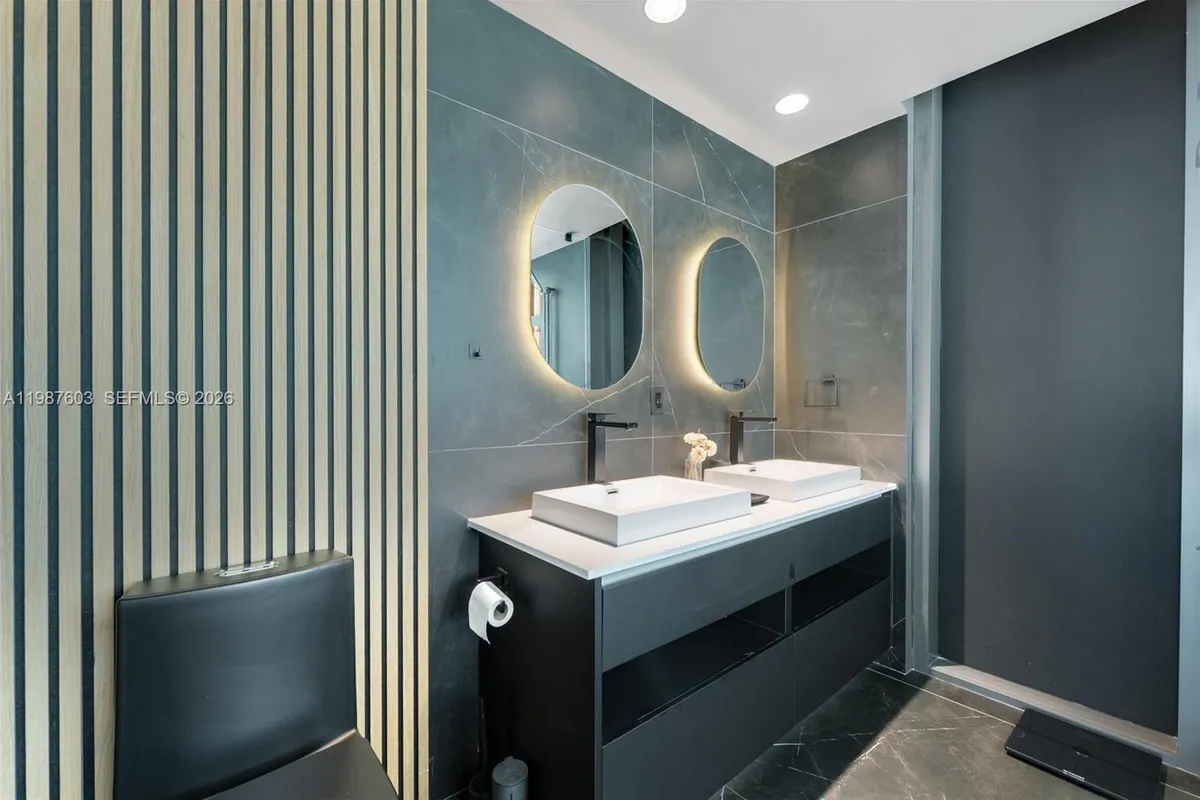 460 NE 28th St # 1601, Miami FL 33137