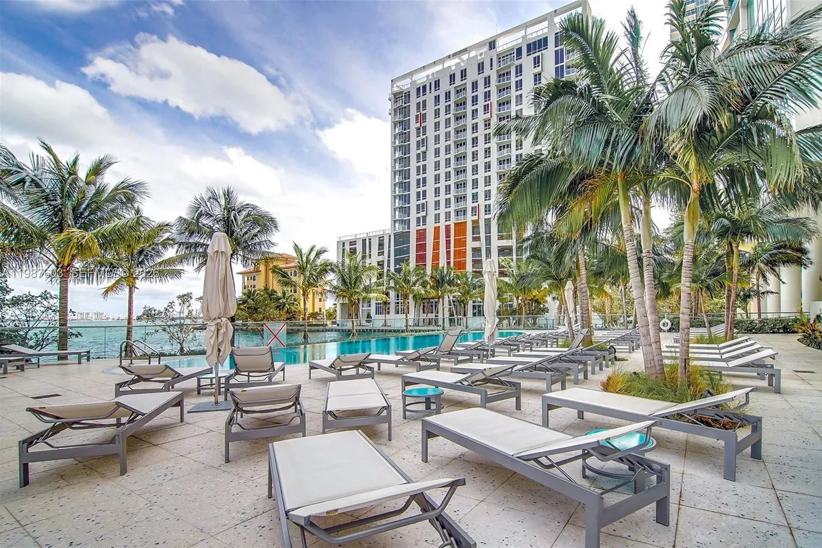 460 NE 28th St # 1601, Miami FL 33137