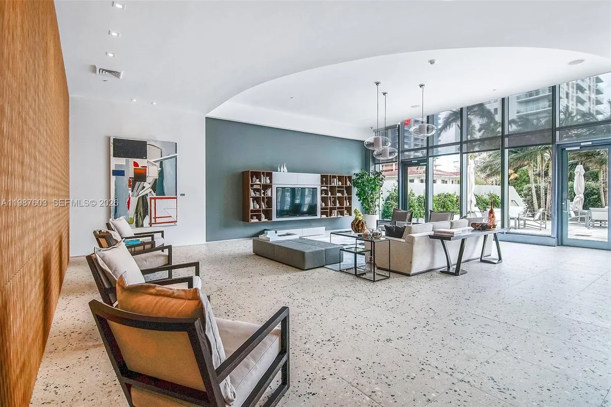 460 NE 28th St # 1601, Miami FL 33137