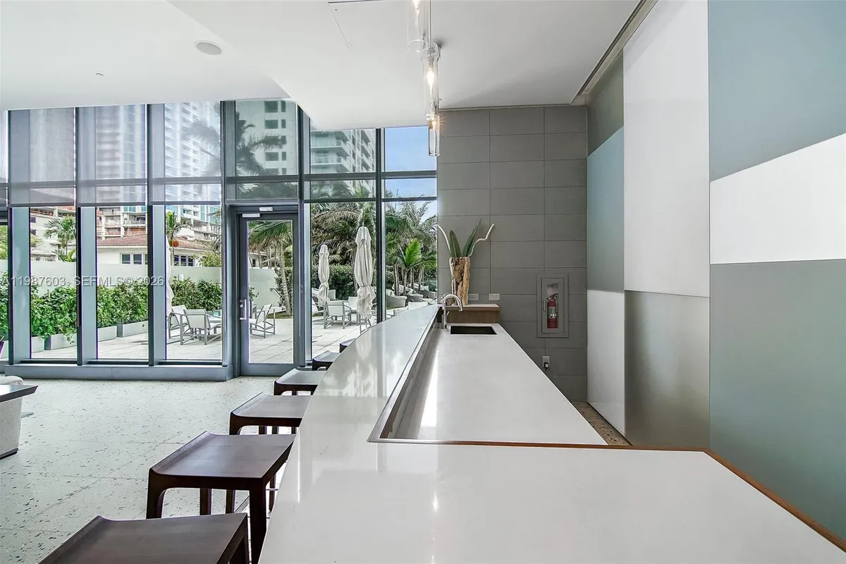 460 NE 28th St # 1601, Miami FL 33137