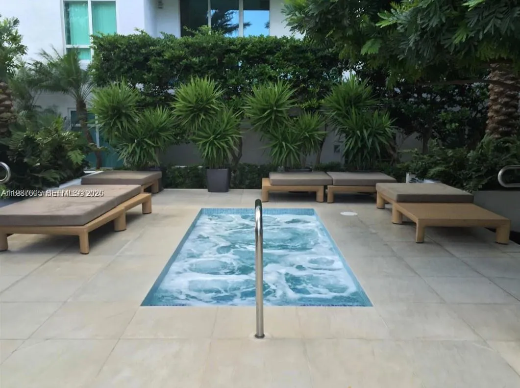 950 S Brickell Bay # 1109, Miami FL 33131