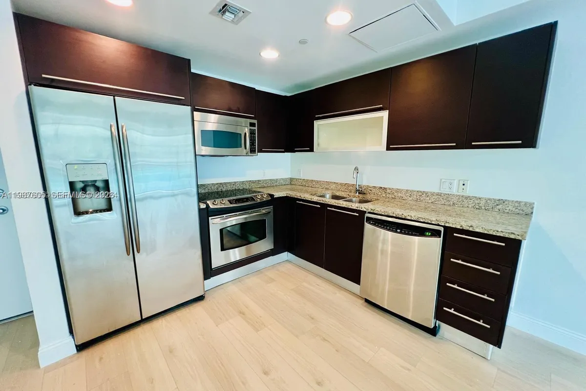 950 S Brickell Bay # 1109, Miami FL 33131