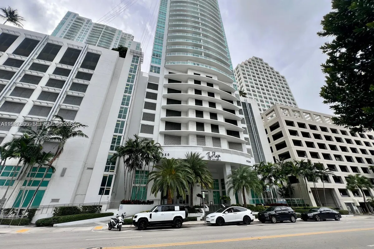 950 S Brickell Bay # 1109, Miami FL 33131