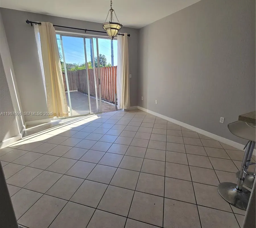 5630 NW 107th Ave # 1605, Doral FL 33178