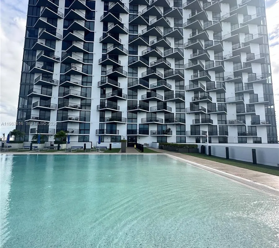 5300 NW 85th Ave # 409, Doral FL 33166