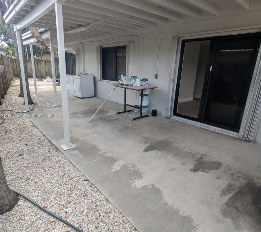 630 SE 3rd Pl, Hialeah FL 33010