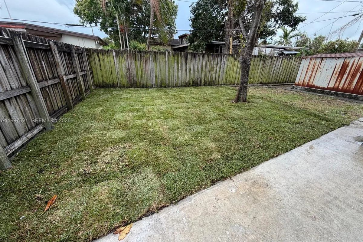 630 SE 3rd Pl, Hialeah FL 33010