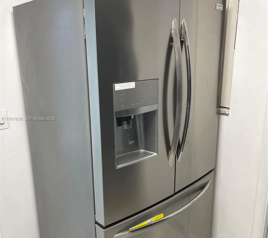 233 NE 14th Ave # 406, Hallandale Beach FL 33009