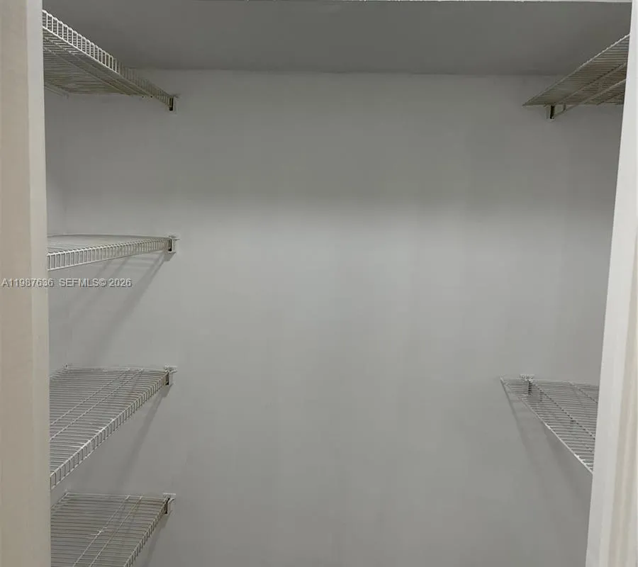 233 NE 14th Ave # 406, Hallandale Beach FL 33009