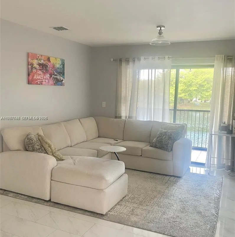 3613 NW 94th Ave # 7F, Sunrise FL 33351