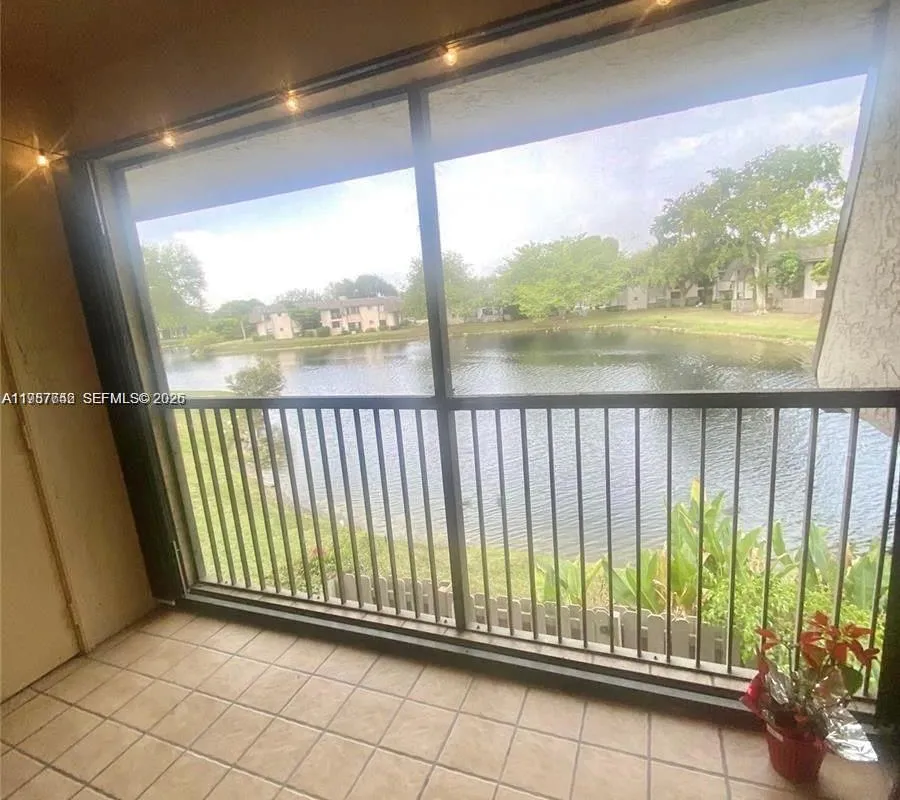 3613 NW 94th Ave # 7F, Sunrise FL 33351