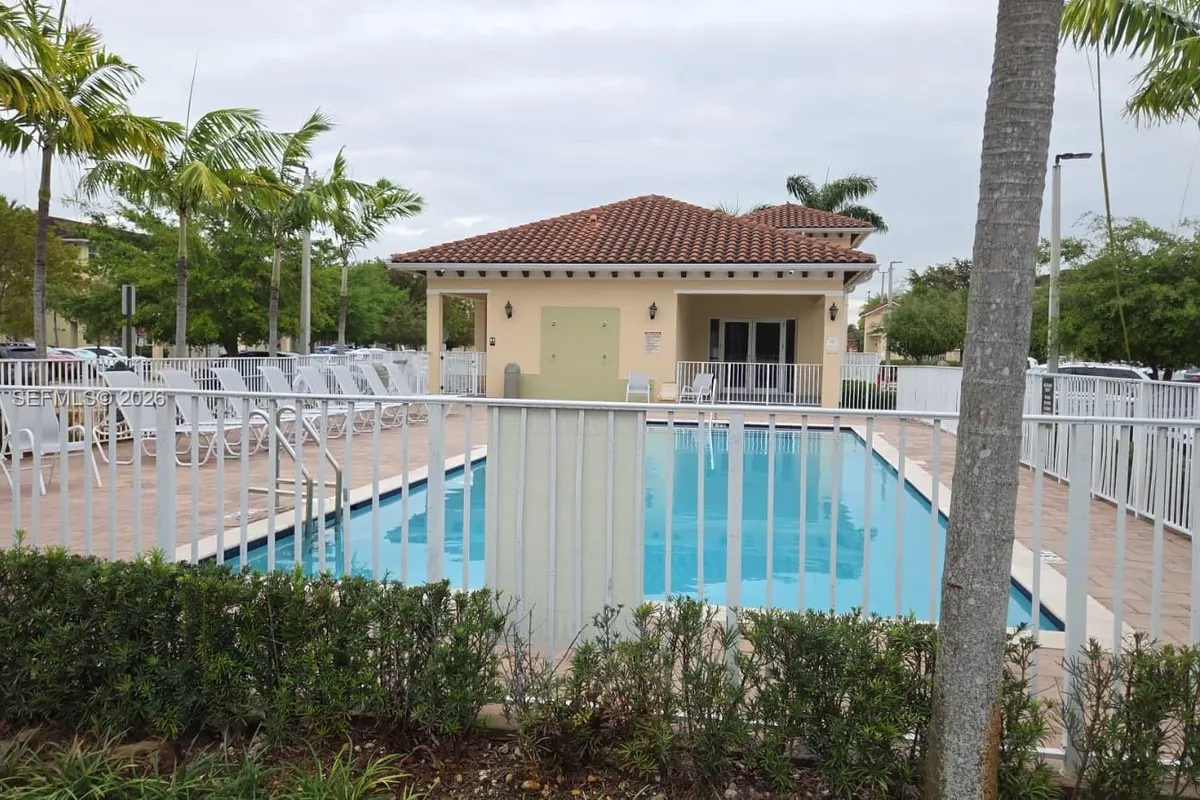 230 NW 109th Ave # 203, Miami FL 33172