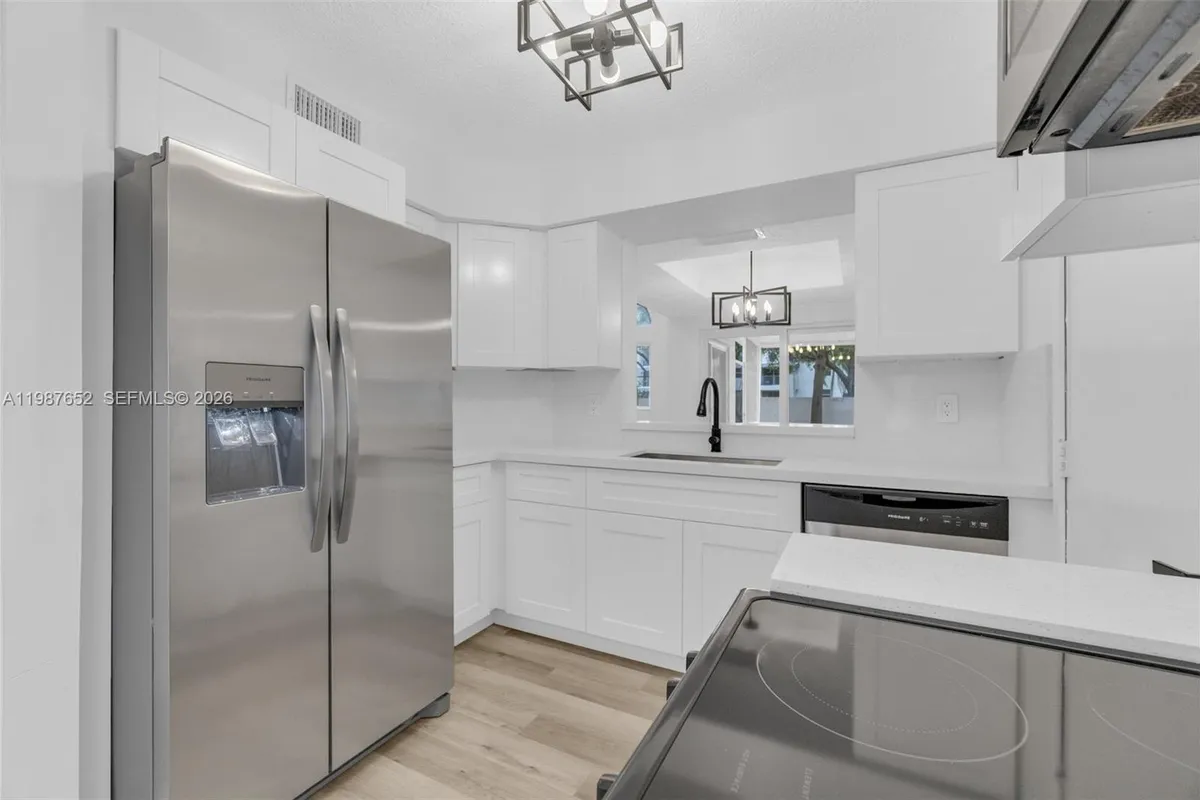 1163 SE 6th Ct, Dania Beach FL 33004