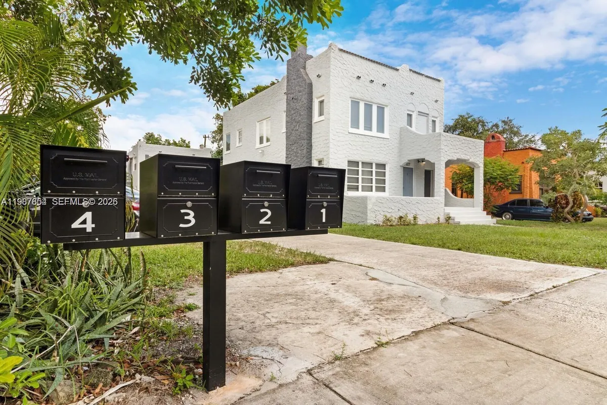 327 SW 20th St # 3, Fort Lauderdale FL 33315