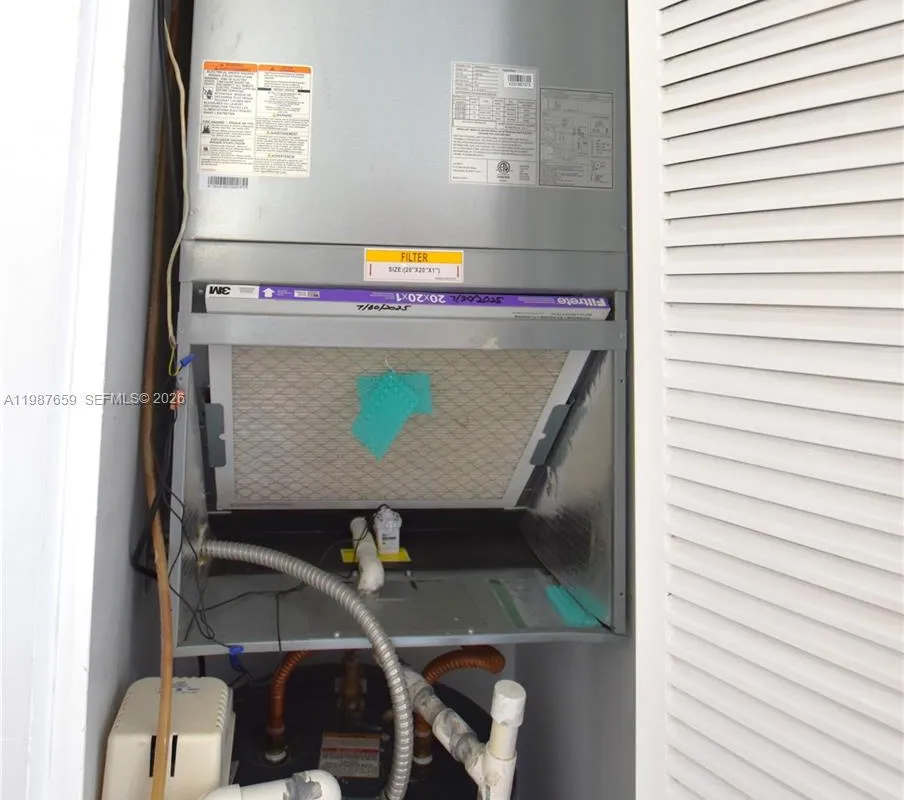 2572 E Emory Dr # F, West Palm Beach FL 33415