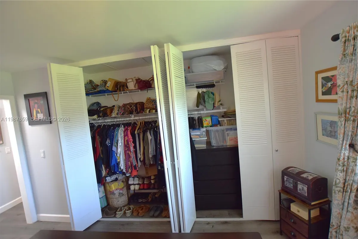 2572 E Emory Dr # F, West Palm Beach FL 33415