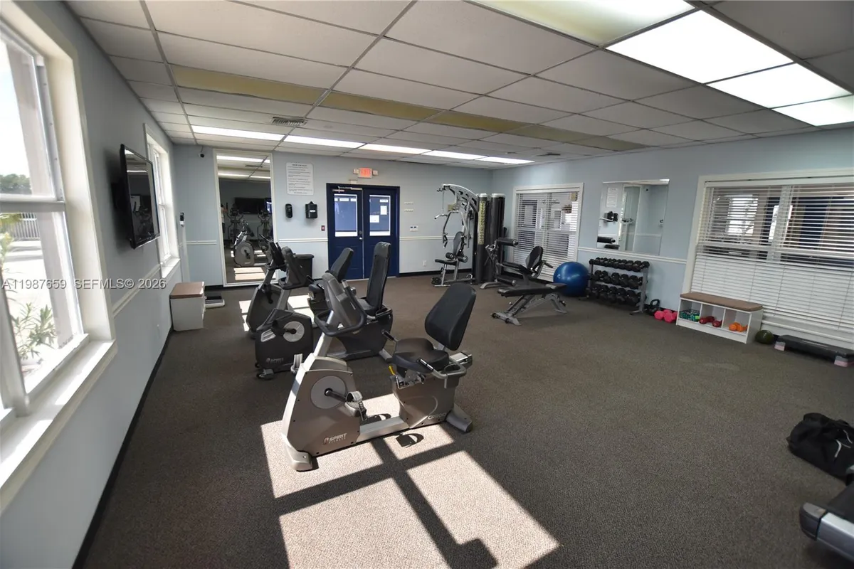 2572 E Emory Dr # F, West Palm Beach FL 33415