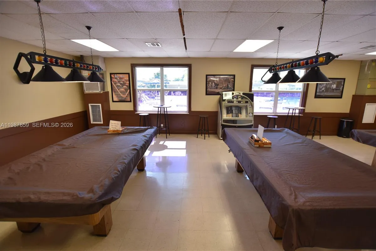 2572 E Emory Dr # F, West Palm Beach FL 33415