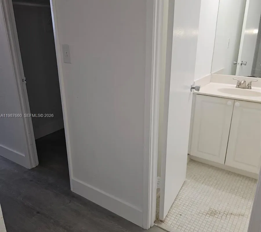 19390 Collins Ave # 1623, Sunny Isles Beach FL 33160