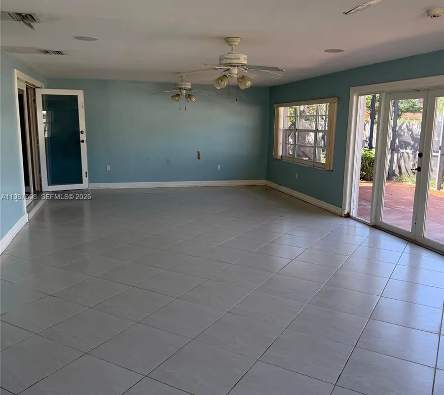 1220 SW 103rd Ct, Miami FL 33174