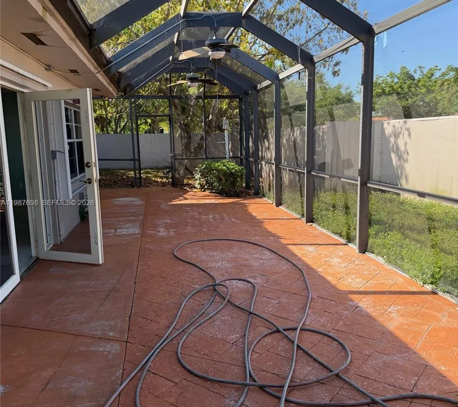 1220 SW 103rd Ct, Miami FL 33174