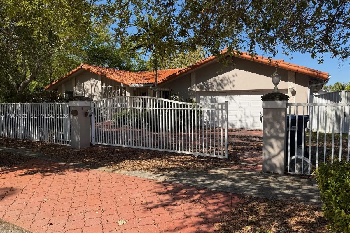 1220 SW 103rd Ct, Miami FL 33174