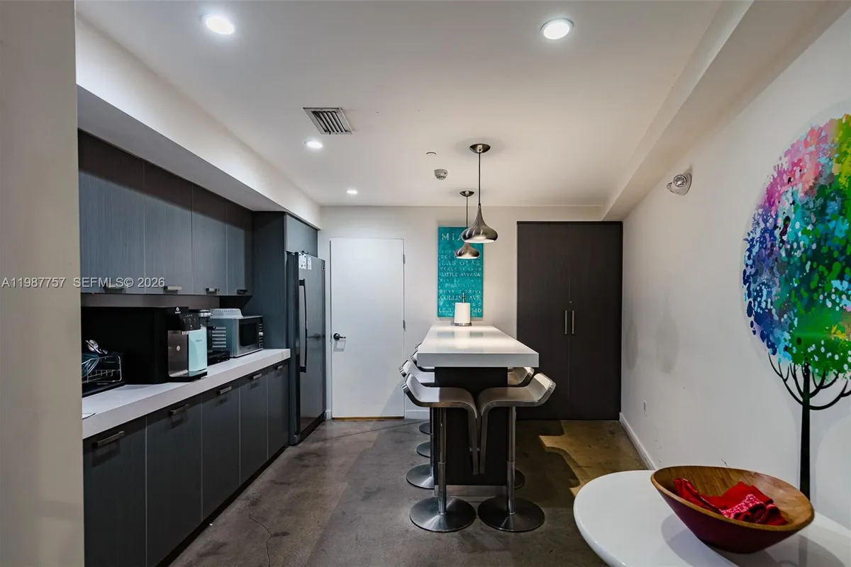 350 S Miami Avenue, Miami FL 33130